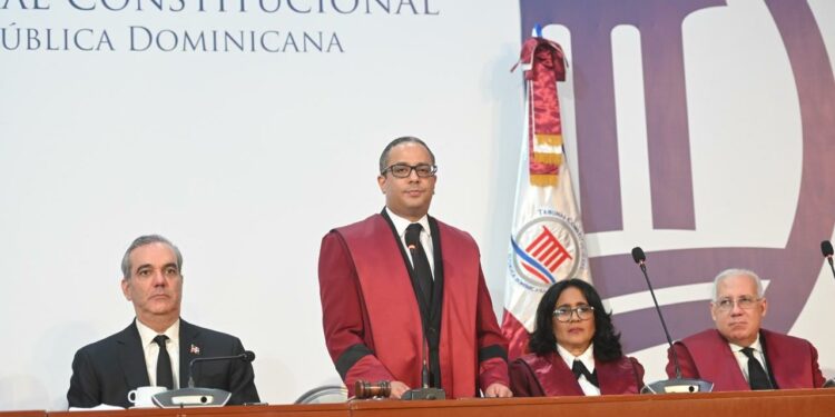 Tribunal Constitucional celebra audiencia histórica por 180 años de la Constitución