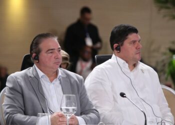 La JAC explica a líder de Vietnam fortaleza de RD en conectividad aérea