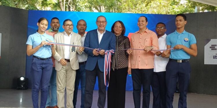 Ideice en Feria del Libro con innovación en investigación educativa