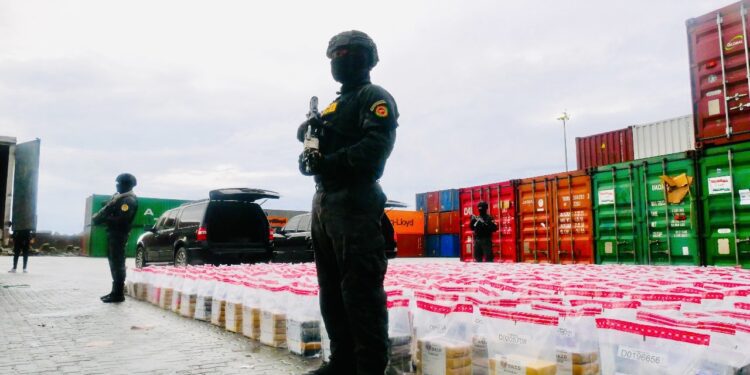 RD ocupa 2.2 toneladas de cocaína en Puerto Caucedo