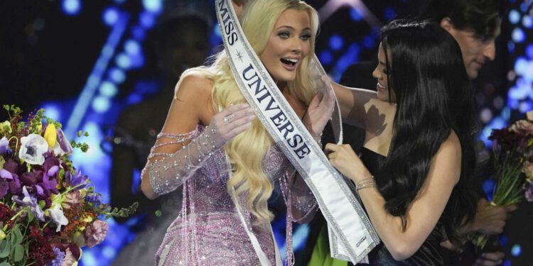 ¡Dinamarca hace historia! Victoria Kjær Theilvig es la nueva Miss Universo