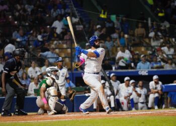 Tigres del Licey vencen a las Estrellas 2-0 con jonrones