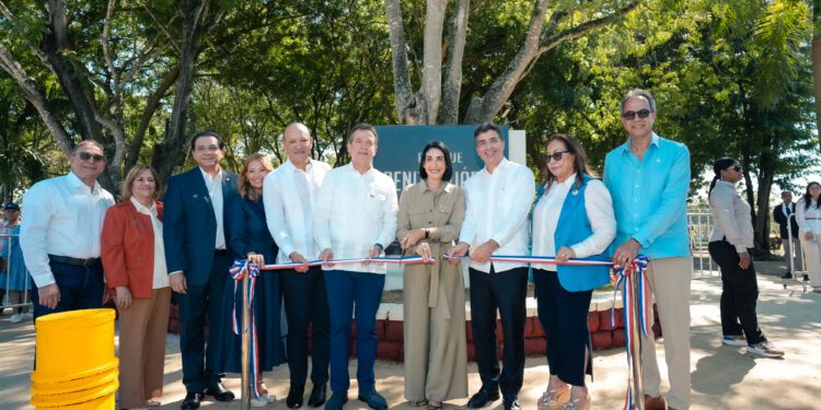¡Santiago celebra! Nuevo parque Benito Juárez, un regalo para la comunidad