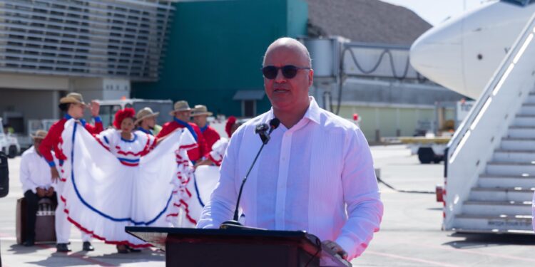 Arajet inaugura su base en Punta Cana para fortalecer conectividad aérea