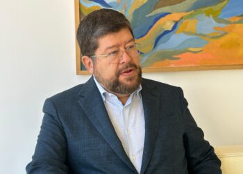 Samuel Doria Medina critica modelo económico y augura cambio político en Bolivia