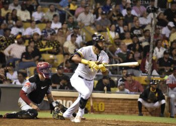 Las Águilas Cibaeñas vencen 9-3 a los Leones del Escogido