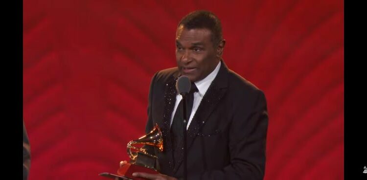 José Alberto “El canario” revive el bolero con Latin Grammy