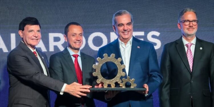 Cervecería Nacional Dominicana recibe galardón a la industria 2024