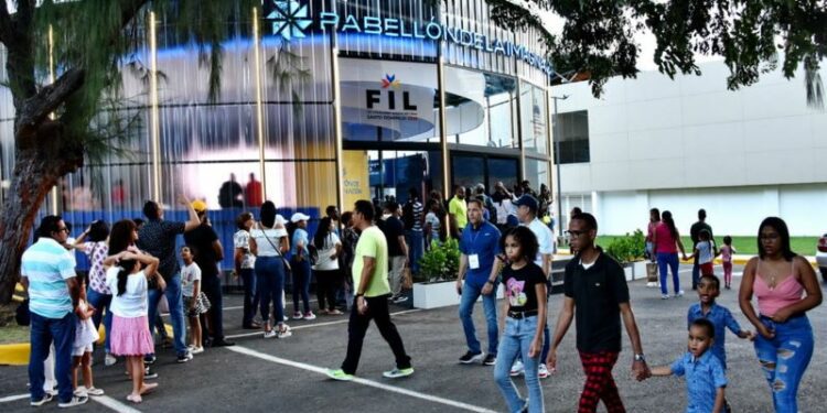 Feria del Libro 2024: Literatura y cultura se apoderan de Santo Domingo