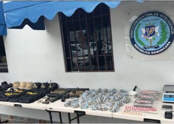 Policía desmantela en Santo Domingo Este presunta banda de asaltantes