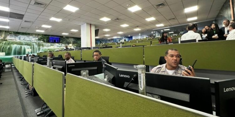 Incorporan inteligencia artificial al sistema 911 de República Dominicana