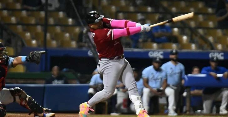 Los Tigres del Licey caen antes Gigantes en duelo crucial