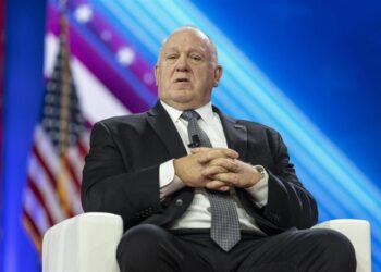 Trump impone un mano dura como nuevo "Zar de Fronteras"