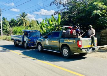 Detienen cabo de la FARD por transportar haitianos indocumentados
