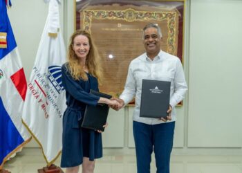 República Dominicana acelera transición energética con apoyo de Francia