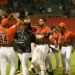 Toros ganan con grand slam y Estrellas lideran torneo