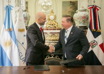 Dominicana y Argentina abren los cielos a los vuelos sin límites