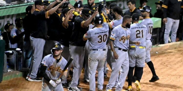 Águilas pican fuerte: clasifican al round robin