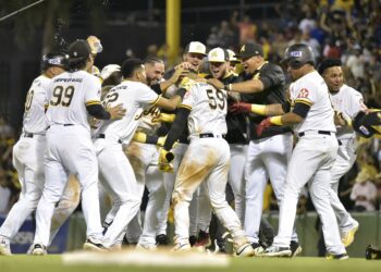 Águilas Cibaeñas vencen al Licey con hit decisivo en extra innings