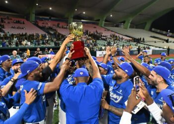 Tigres del Licey se coronan campeones en Serie Titanes del Caribe