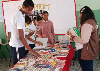Éxito en la 4ta Feria Distrital del Libro en Ocoa