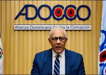 ADOCCO solicita suspender licitación para recolección de basura en Santiago