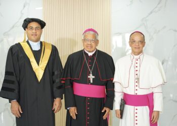 UCSD celebra su 96° graduación con 351 nuevos licenciados