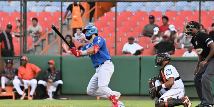 Tigres del Licey aseguran victoria 2-1 frente a Toros del Este