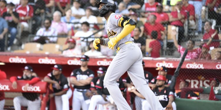 Águilas Cibaeñas imponen su dominio sobre Leones del Escogido