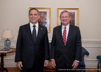 Para esto se juntaron los líderes judiciales de RD y EEUU