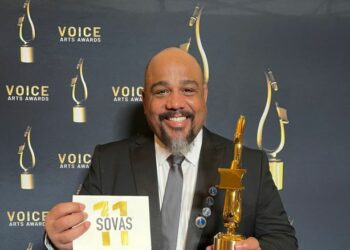 Locutor dominicano conquista los premios SOVAS 2024