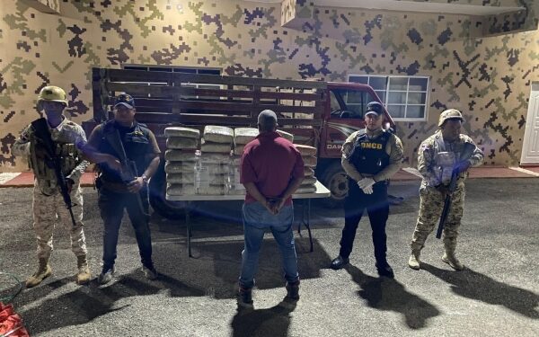 Decomisan 291 libras de presunta marihuana en Pedernales