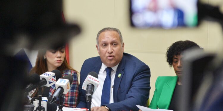 Informe PC destaca avance electoral; preocupa lentitud en lucha contra la corrupción