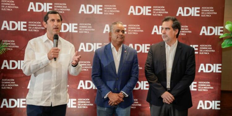 Inversiones extranjeras en energía secundan a las del turismo: 1,000 millones de dólares