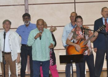 Acusa a 40 años de neoliberalismo la pérdida de la memoria de 7 Días con el Pueblo