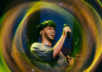 Yohan se despide de 2024 a ritmo de Tropical Pop