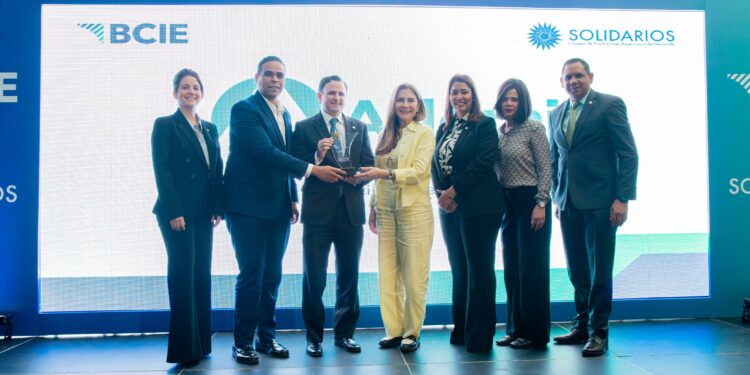 Premios BCIE SOLIDARIOS 2024 destacan a microempresas innovadoras