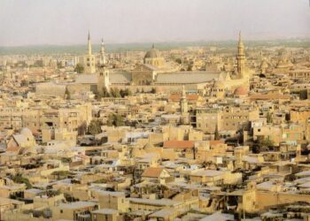 Representantes rusos se reúnen con responsables de HTS en Damasco