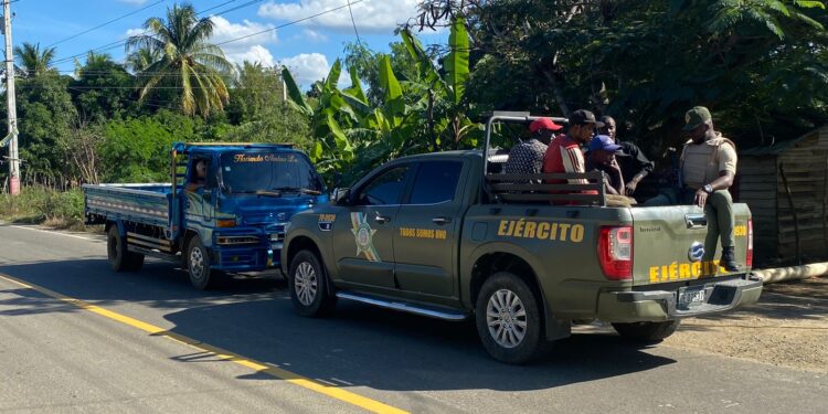 Ejército de República Dominicana refuerza lucha contra el tráfico de indocumentados