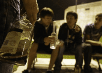 Leyes vigentes por ventas de alcohol y fuegos artificiales a menores 