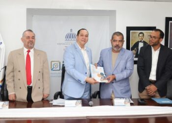 Minerd e Ideice convocan para investigar y evaluar la educación