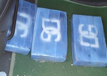 Apresan dos con más de 5 mil gramos de supuesta cocaína en Jarabacoa