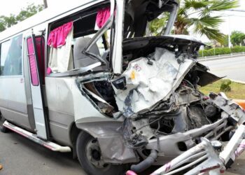 Tragedias viales sacuden Colombia y Perú este viernes fatal