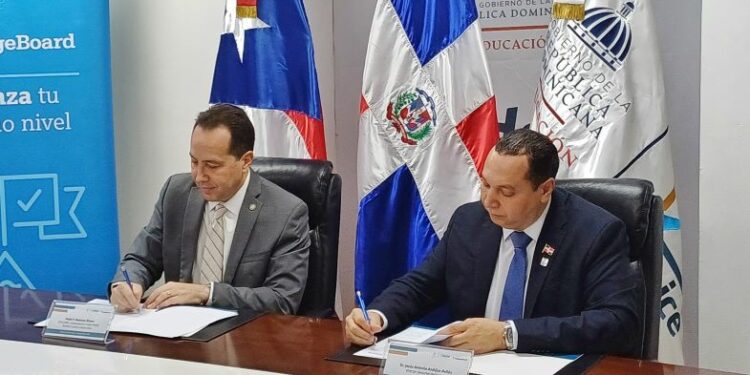 Alianza entre Ideice y College Board para investigación educativa en RD