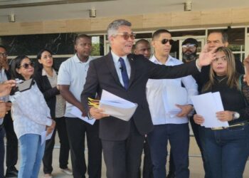 Carlos Peña acusa a Bonilla y Pujals presunta corrupción y fraude