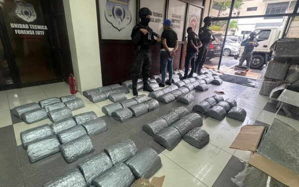 DNCD incauta 317 libras de presunta marihuana en SD Oeste