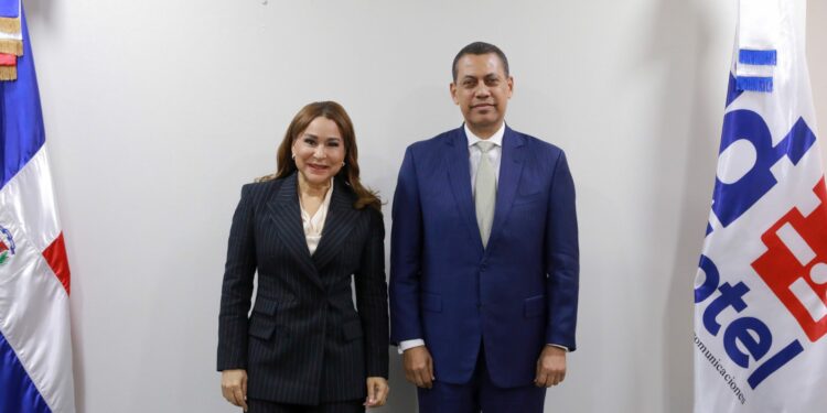 Indotel y Ministerio de la Mujer luchan contra brecha digital de género