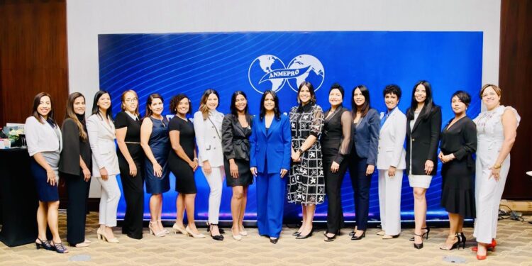 Mujeres empresarias reaccionan ante afirmaciones del pastor Ezequiel Molina