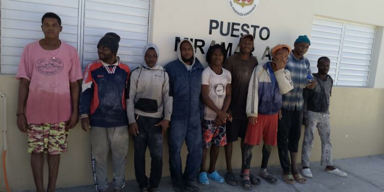Interceptan cuatro embarcaciones haitianas en Pedernales