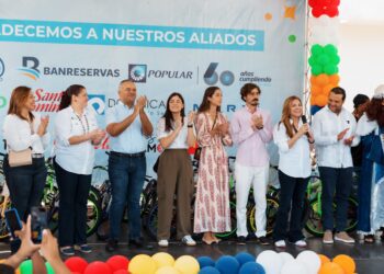 Más de 3.7 millones de botellas recolectadas en Plásticos por Juguetes